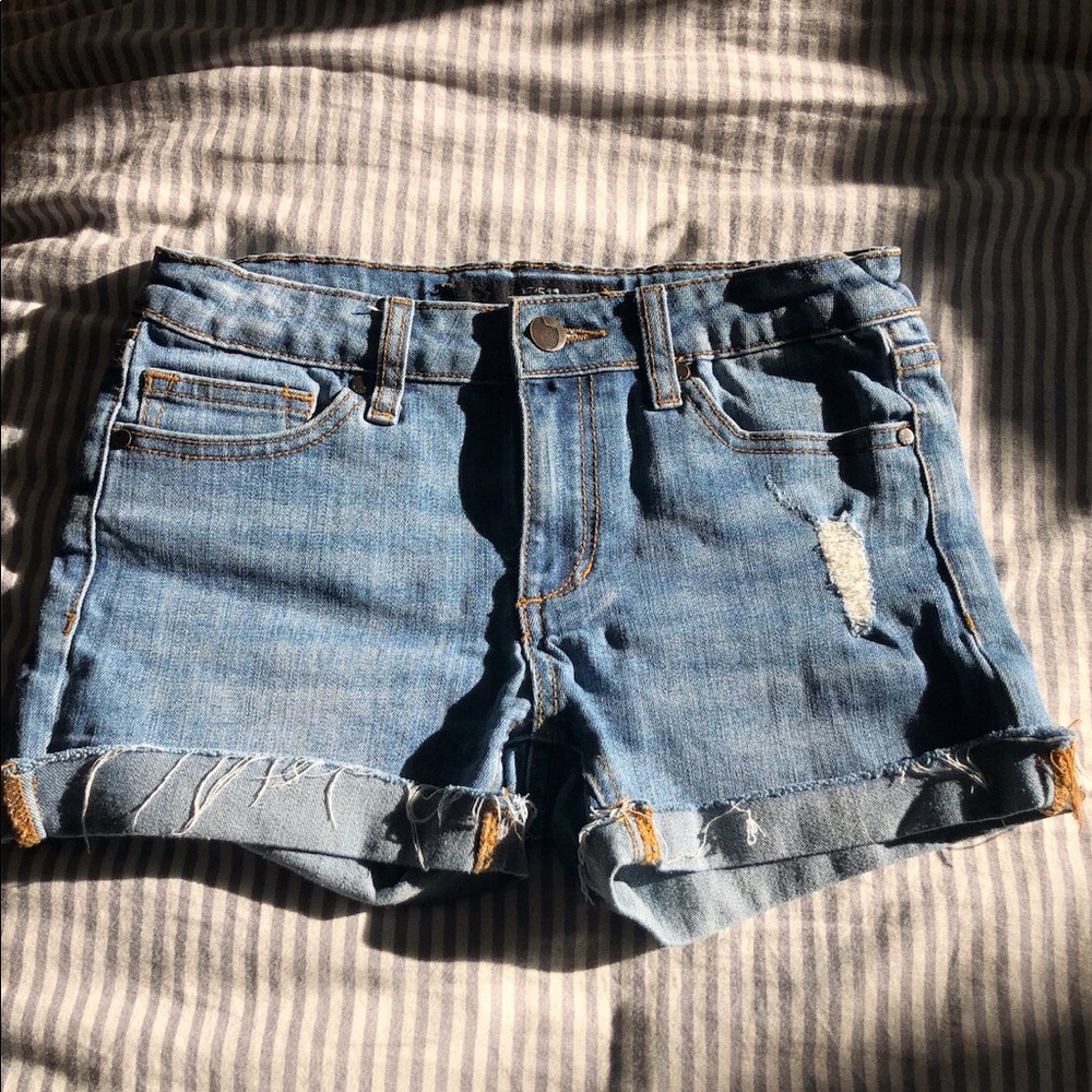 Short shorts